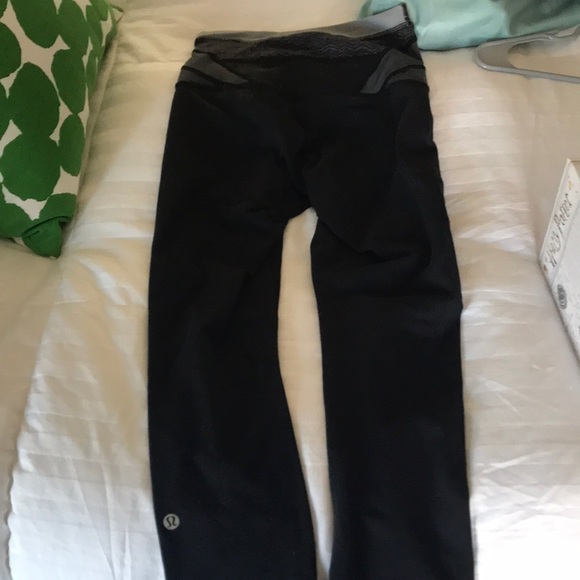 cropped Lululemon leggings - Picture 2 of 6